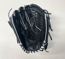 Load image into Gallery viewer, Wilson Onyx Fastpitch Softball Outfield - 12.75&quot; LHT - GloveWhispererPerformance
